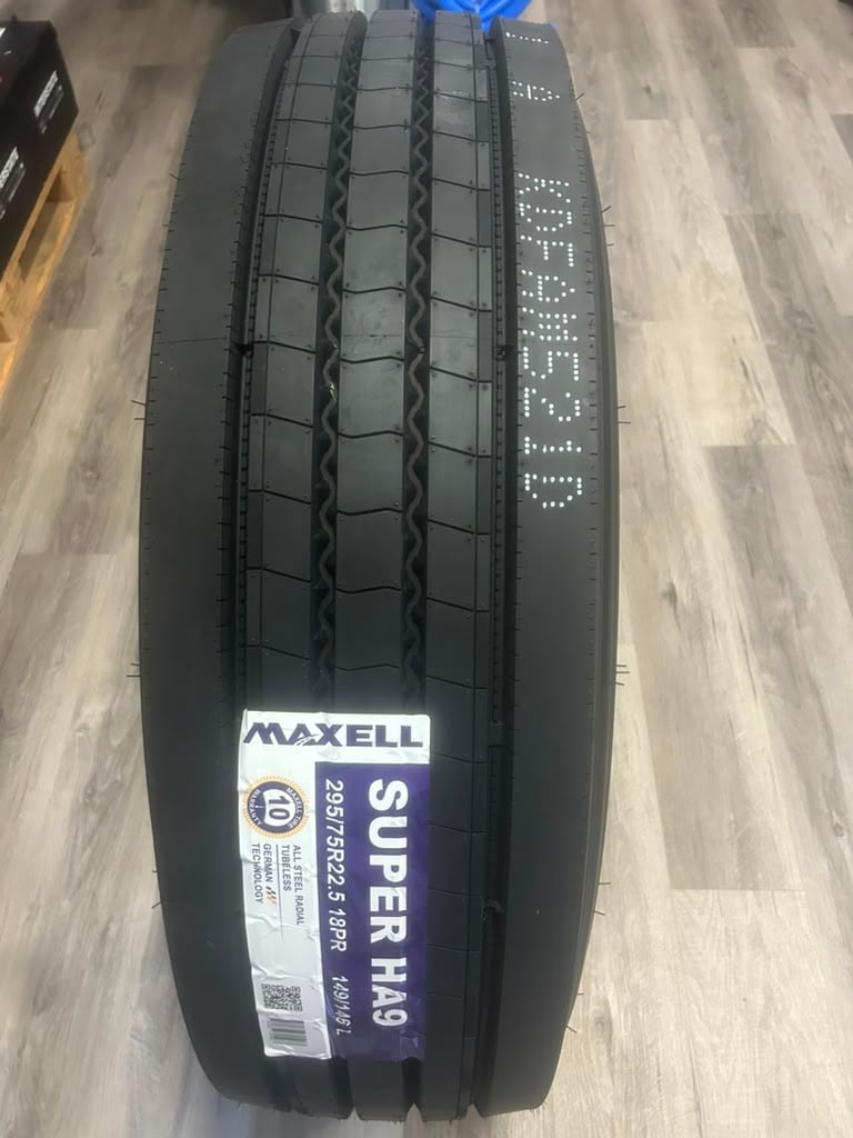 Maxell HA9 Steering Tires 295/75R22.5